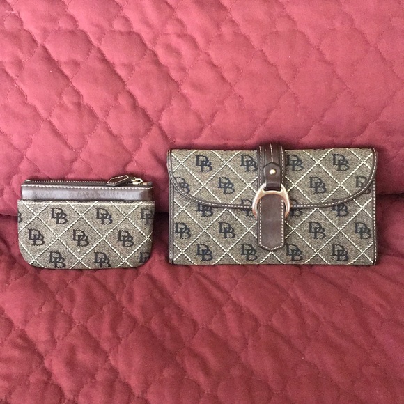 Dooney & Bourke Brown Signature Purse & Wallet - Picture 5 of 7